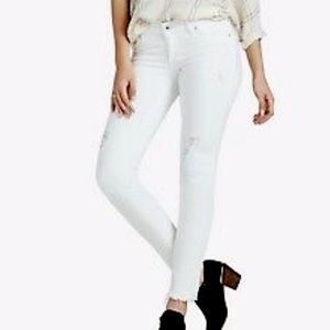 LUCKY BRAND LOLITA CAPRI JEANS IN WHITE